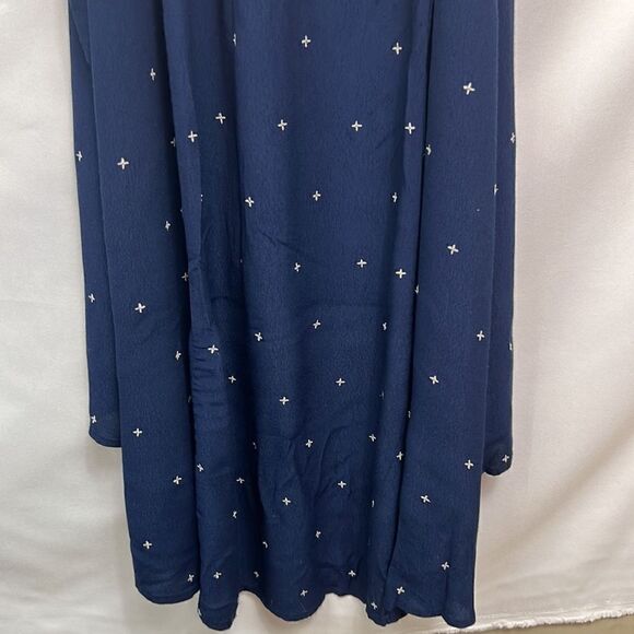 Charli Navy Embroidered high low wrap dress size 4 EUC - Picture 11 of 14